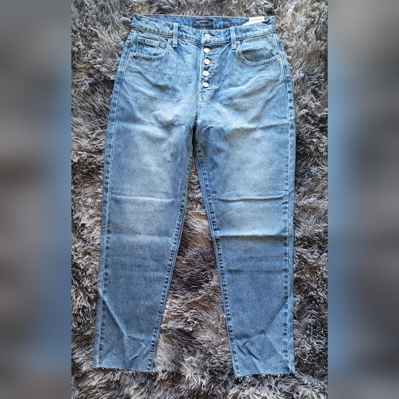 Lucky Brand Drew Mom with Exposed Button Jeans - Picture 1 of 8